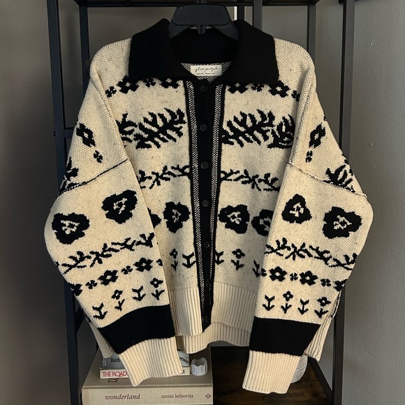 Free People Shelby Cardigan Medium in Neutral Combo New Floral Boho Sweater - Picture 8 of 9